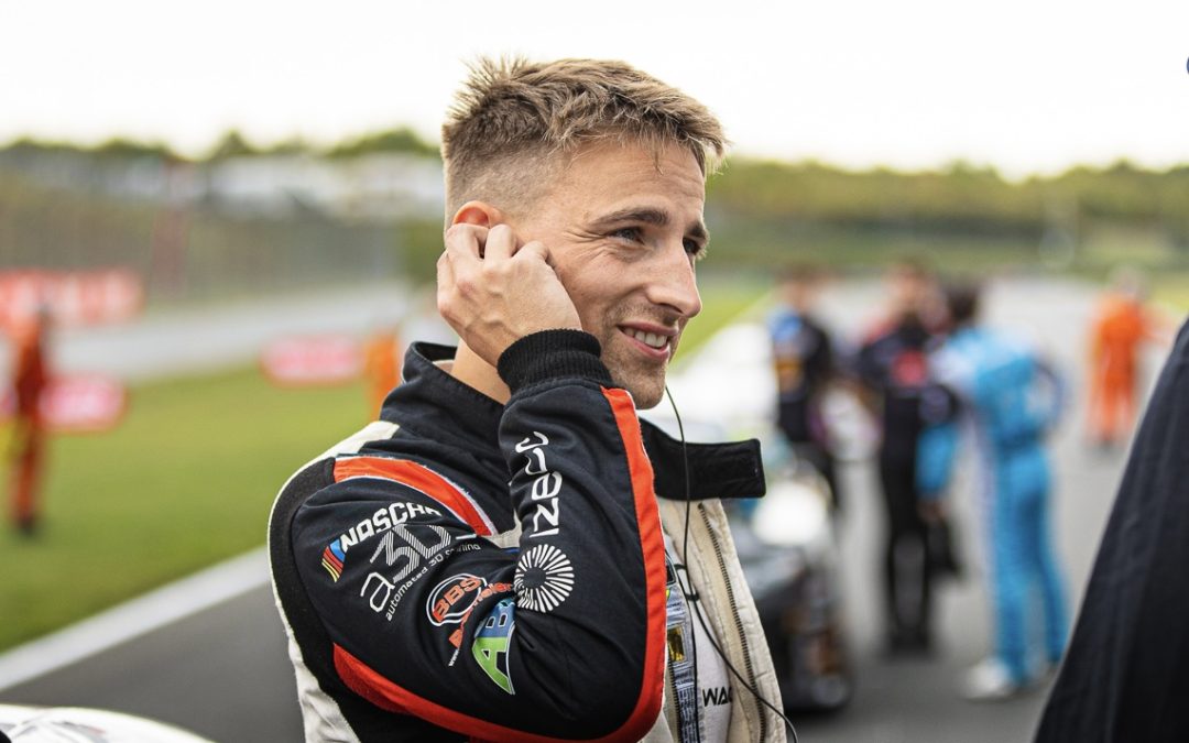 Dominique Schaak feiert 35. Geburtstag und 250. Karriererennen beim EuroNascar Playoff in Oschersleben!